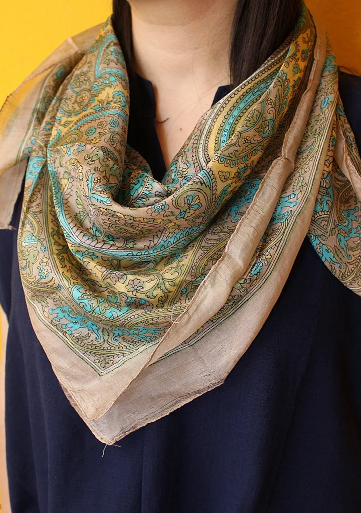 Summer Silk Square Scarves Printed with Colorful Pattern